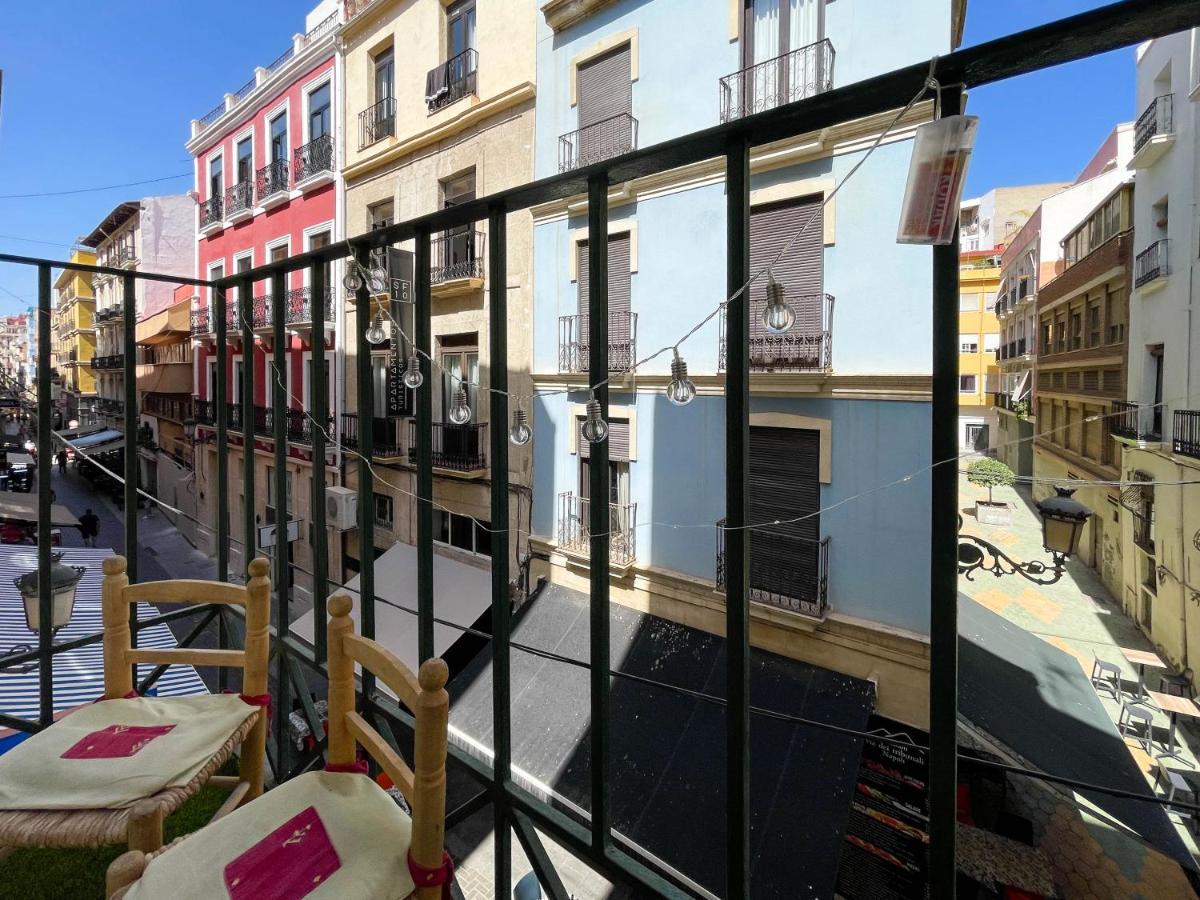 Apartamento Con Mucho Encanto En Pleno Centro Alicante Exteriör bild