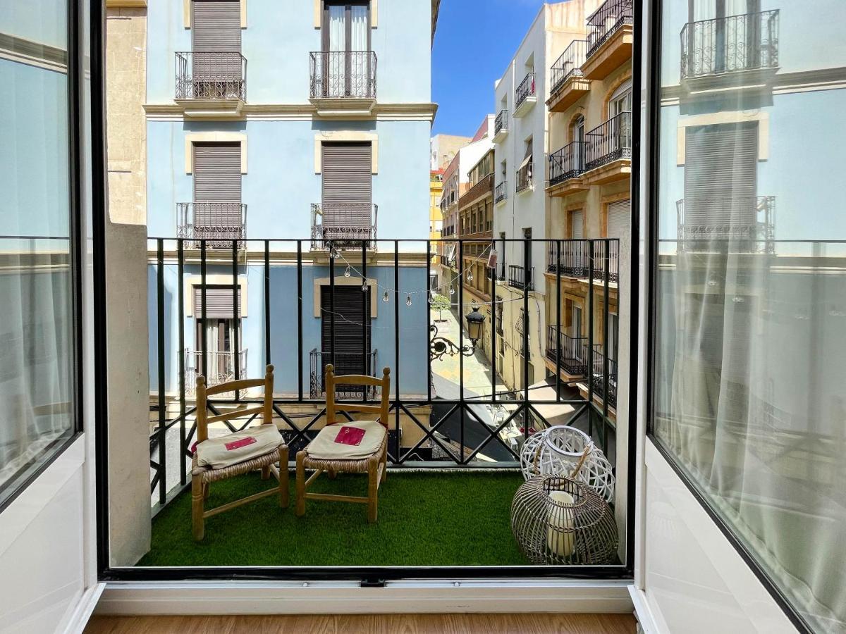 Apartamento Con Mucho Encanto En Pleno Centro Alicante Exteriör bild